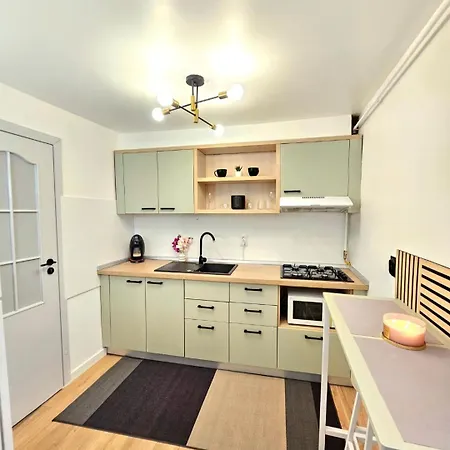 Apartment Center
